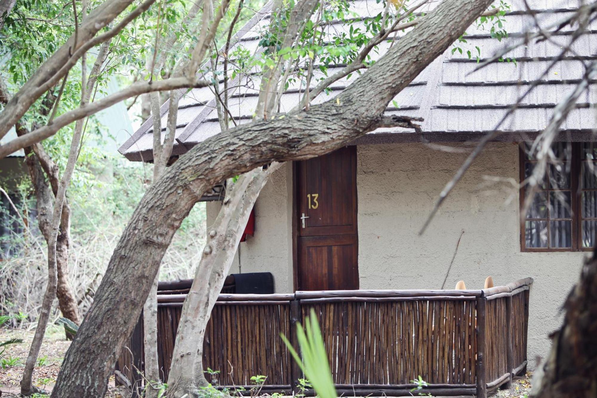 Emdoneni Lodge With Zululand Cat Conservation Project ฮลูฮลูเว ภายนอก รูปภาพ